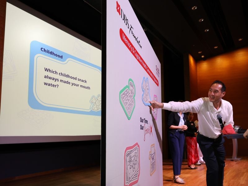 SMS Tan Kiat How Officiating the Launch_Web