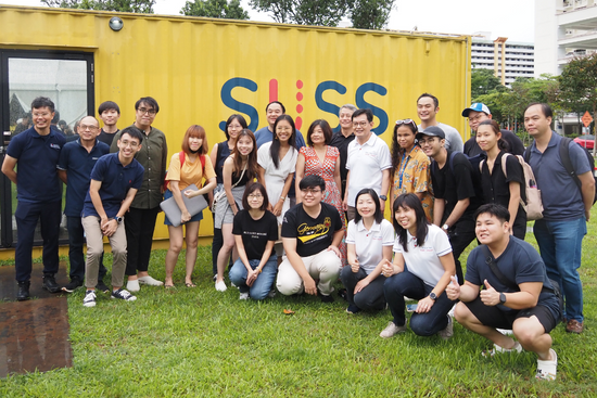 Group photo of the SUSS team with Deputy Prime Minister Heng Swee Keat.