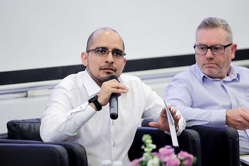 Dr Syed Harun Alhabsyi addressing an audience question during the first panel discussion.