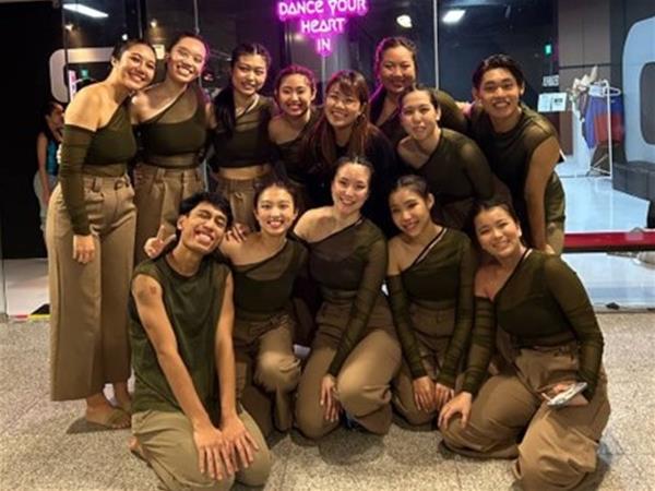 Bright smiles from Soulstice members