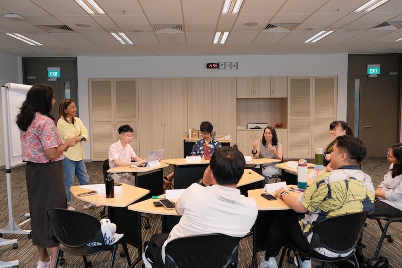 community-partners-having-a-discussion community-partners-having-a-discussion
