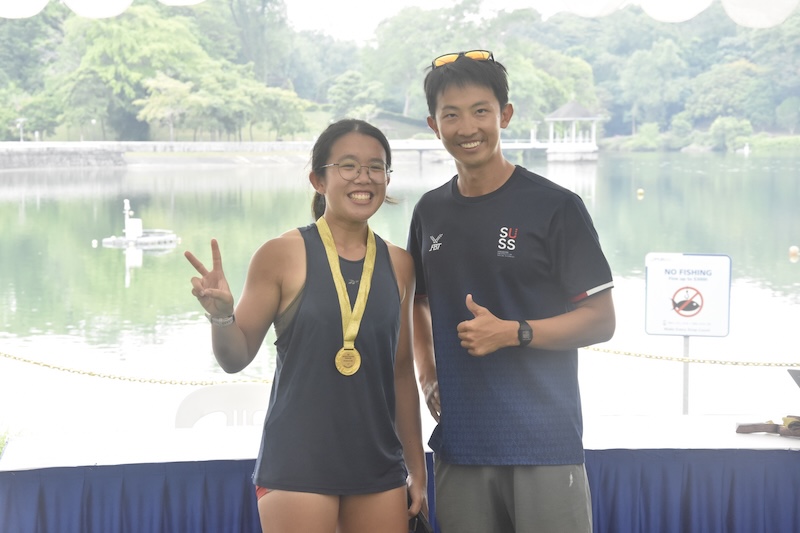 9 - Bernice Ng Shi Hui receiving gold for the Women’s C1 200m event