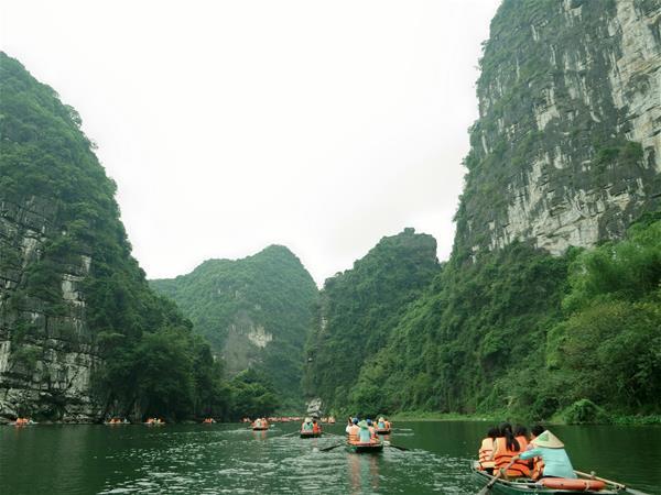 Exploring picturesque Ninh Binh