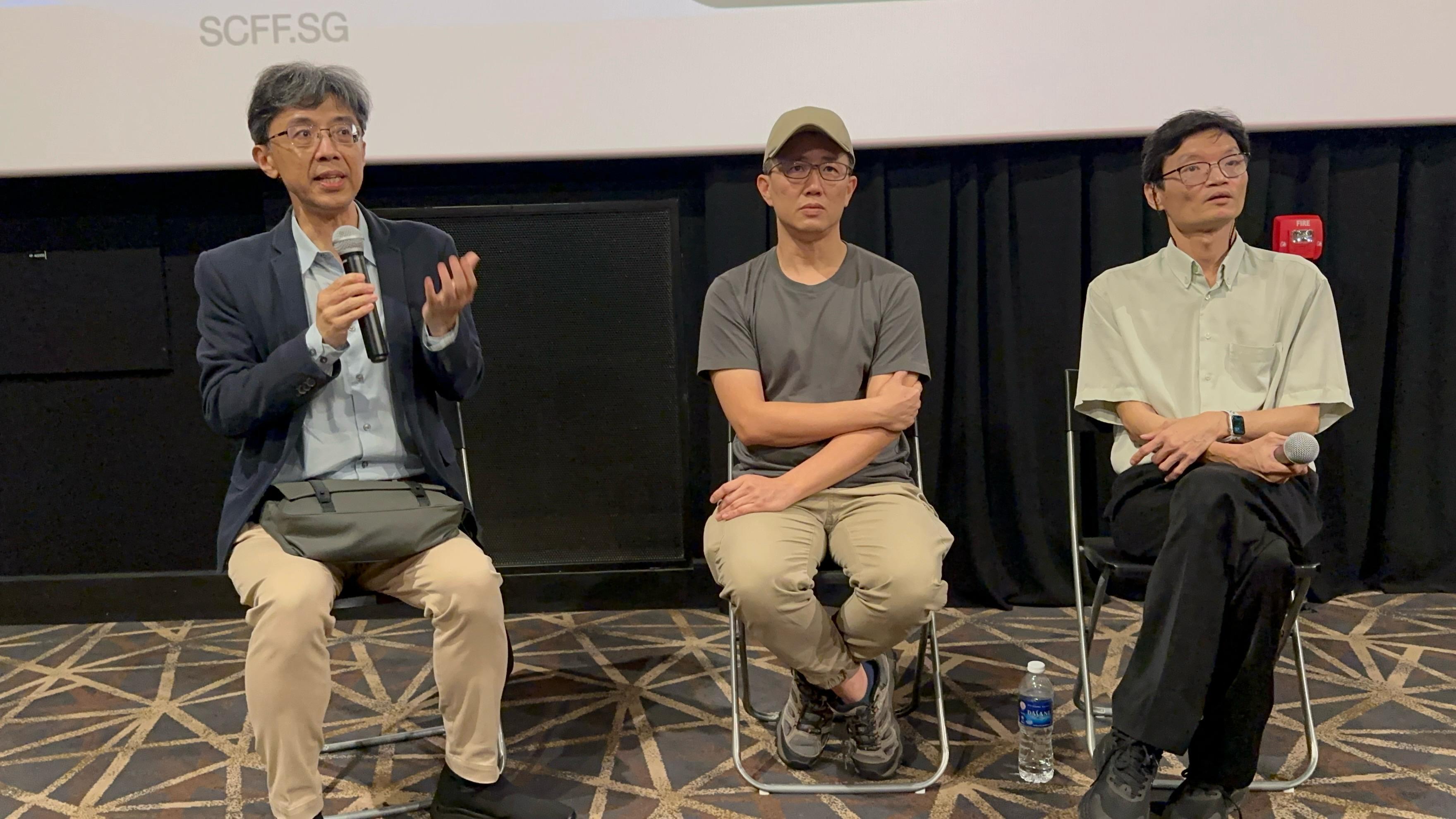 Lan Shi-Chi (left), the historical consultant and Lau Kek Huat (middle), director of From Island to Island had a meaningful conversation with Wong Lung Hsiang (right)