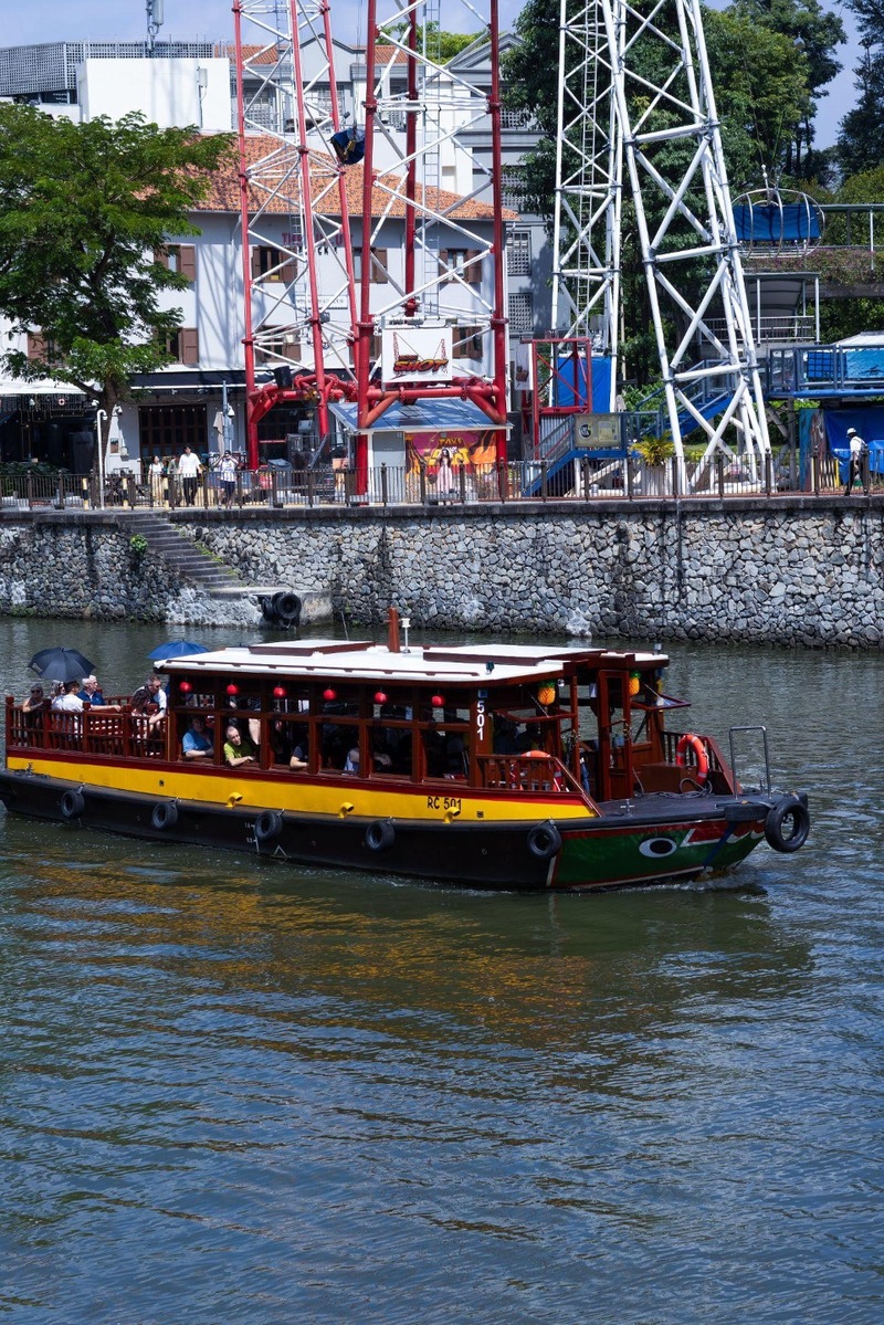 photo-of-sg-river-cruise-at-clarke-quay