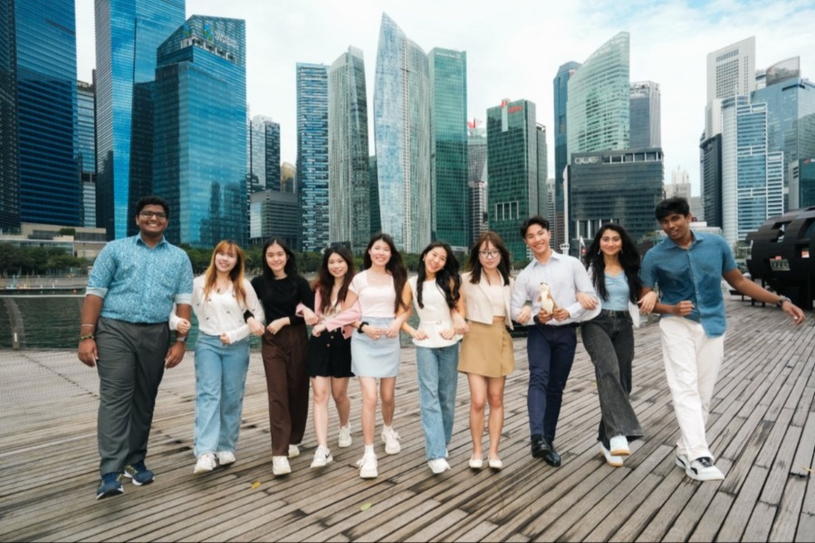 SUSS Alpha Delta Psi Students gather for a group photo
